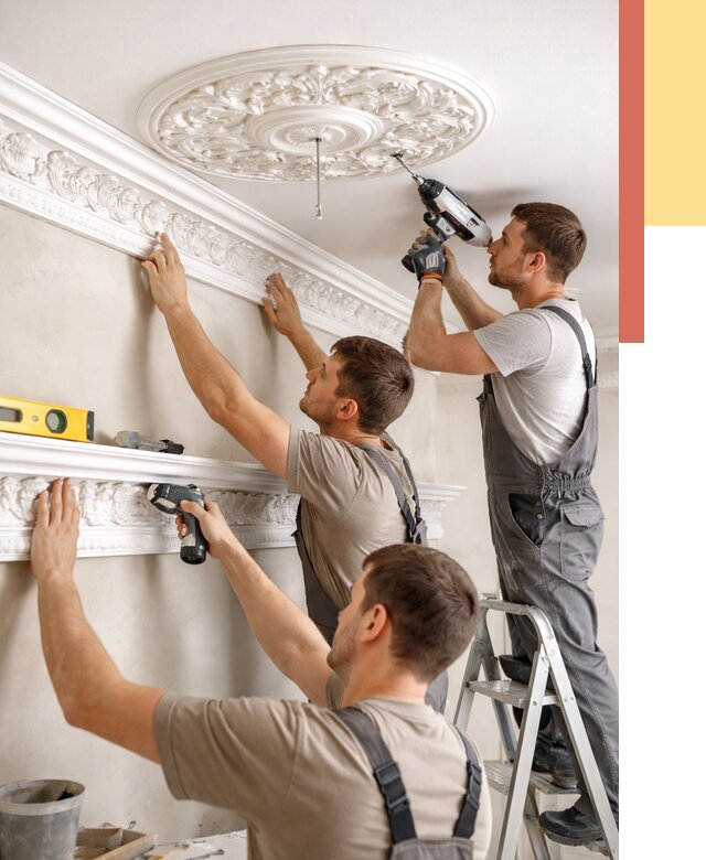 Монтаж лепнины на потолок в Тюмени от 3266 руб. быстро и недорого | ОТДЕЛОЧНИК-Тюм